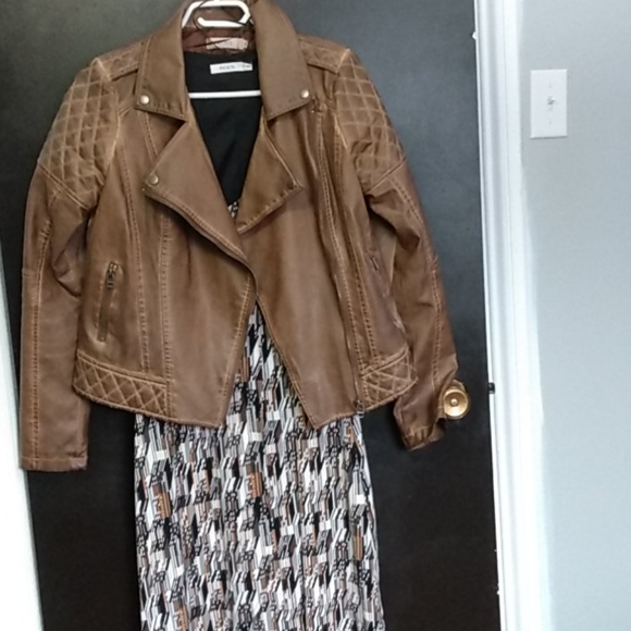 Ricki's dress - Picture 4 of 4